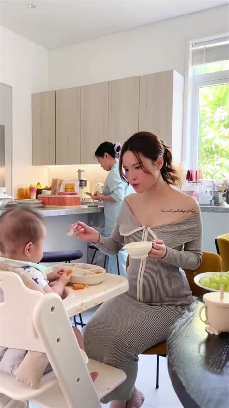 V A Sinh Con Th Ng N Doanh Nh N Tu I Ti P T C Ki M Em B Th Hai V I Hot Boy Tr N I R