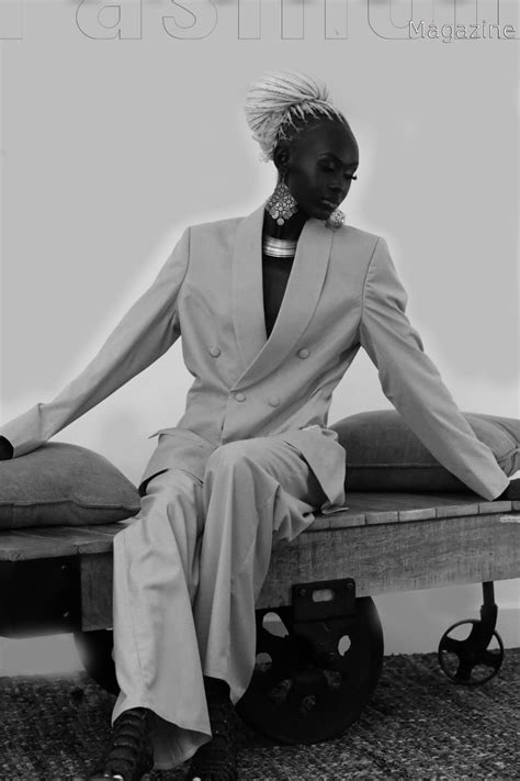 Questo editoriale, si occupera di publicizzare è raccontare l'arte