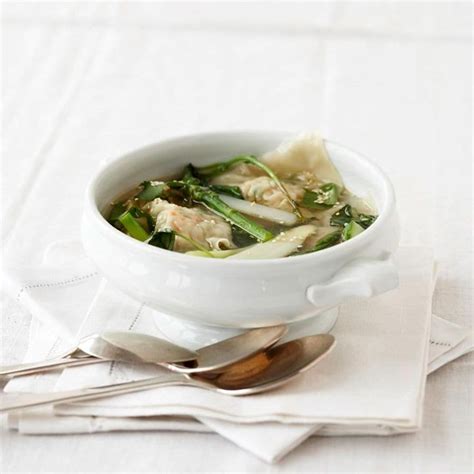 Spargelsuppe Mit Garnelen Wan Tan Rezept Living At Home