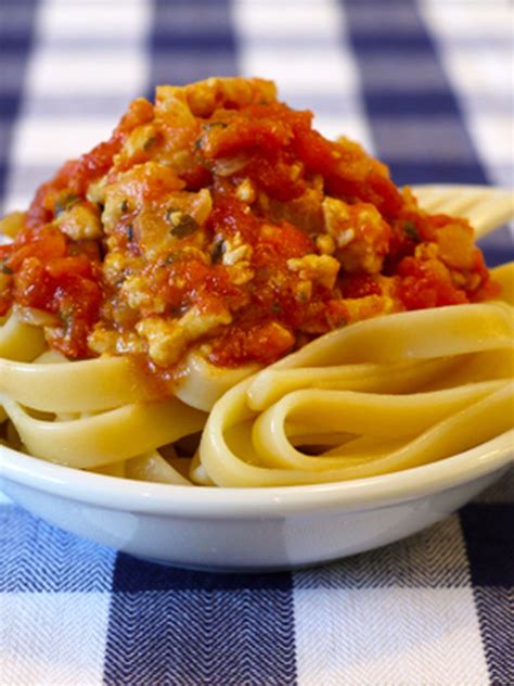 Fettuccine Bolognese - Topa Mountain Winery