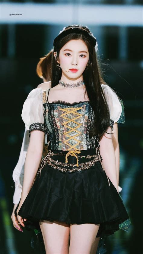 IRENE 아이린 NEWS on Twitter Queen things Seulgi Stage Outfits