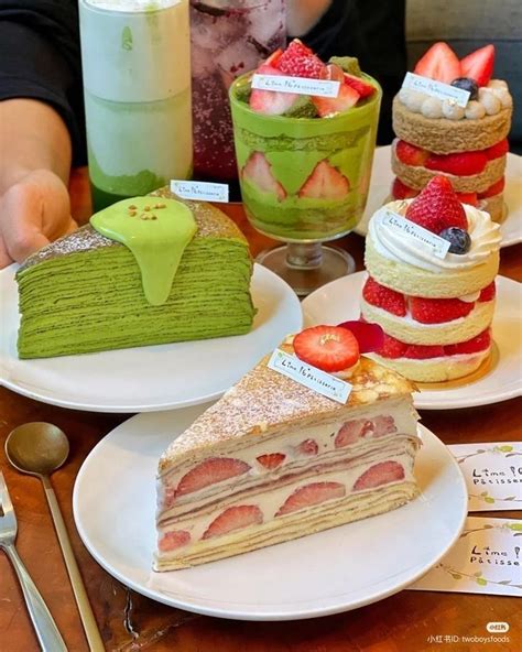 Korean crêpe cakeAesthetic crêpe cakeStrawberry crêpe cakeMatcha crêpe