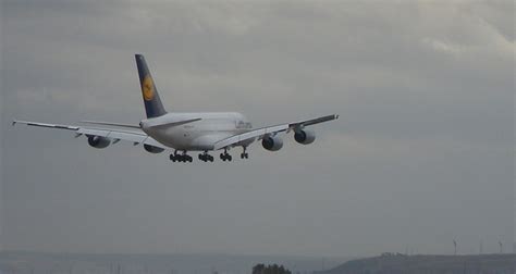 Airlines streichen Israel Flüge Israelnetz