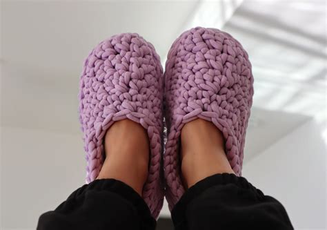 Quick Crochet Slippers! - The Snugglery