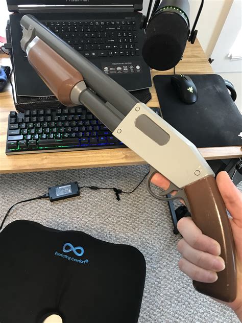 I’m an Engineer Vtuber, an Engineer IRL, and now I own a Stock Shotgun. Am I an engineer main ...