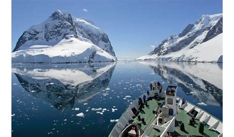 What to Pack For An Antarctica Cruise: 2024 and 2025 Packing List For ...