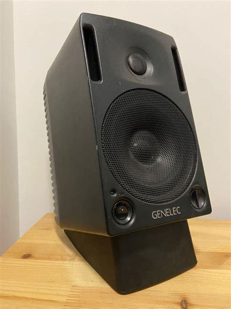 Genelec 1029A Studio Monitor 2 X Speakers Audio Soundbars Speakers