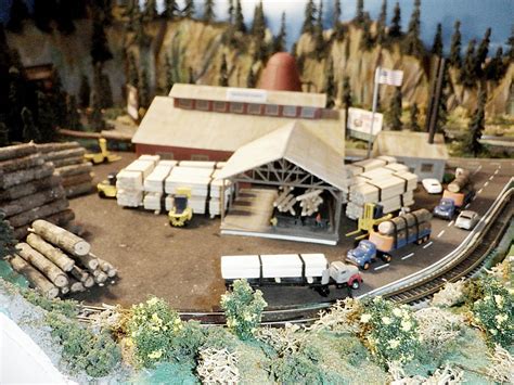 N scale lumber yard - Model railroad layouts plansModel railroad ...