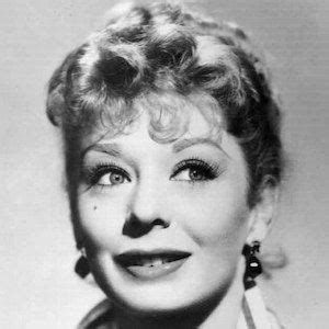 Gwen Verdon - Trivia, Family, Bio | Famous Birthdays