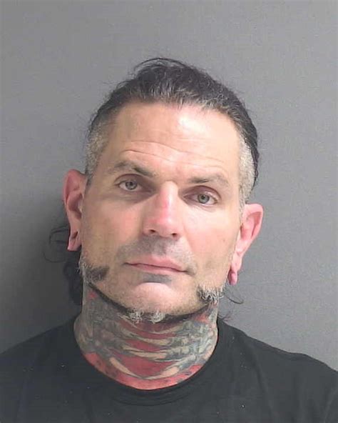 𝘛𝘶𝘳𝘯𝘏𝘦𝘦𝘭𝘞𝘳𝘦𝘴𝘵𝘭𝘪𝘯𝘨 on Twitter Jeff Hardy fue arrestado anoche en