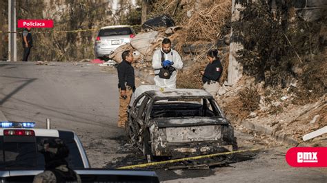 Localizan vehículo calcinado con cuerpo al interior en C El Mexicano