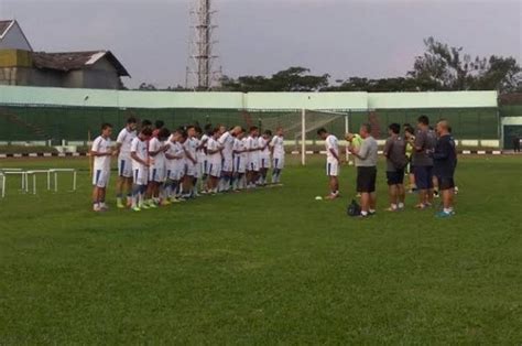 Suasana Latihan Terbaru Persib Djadjang Dan Tiga Pemain Tak Hadir