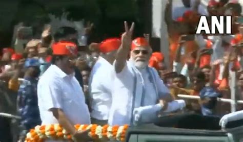 Watch Video Pm Modi Holds Roadshow In Gujarat After Bjps Wins In Assembly Elections