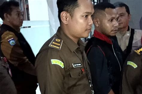 Kepala Dinas ESDM NTB Jadi Tersangka Korupsi Pasir Besi Lombok Timur