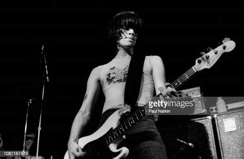 Dee Dee Ramone Stock Fotos Und Bilder Getty Images