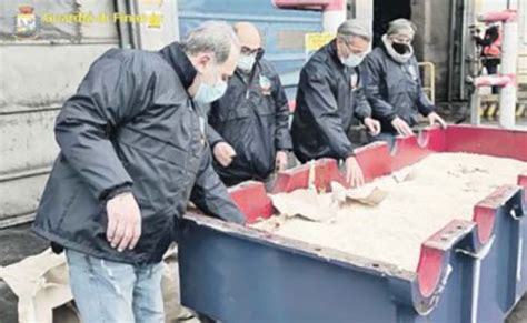 Sequestro Al Porto Di Salerno Un Giorno Per Bruciare Un Miliardo Di