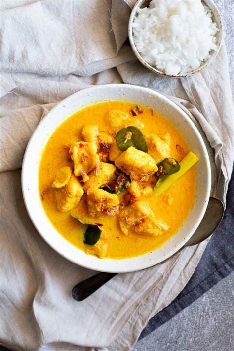 Creamy Indonesian Curry Recipe With Fish Kari Ikan