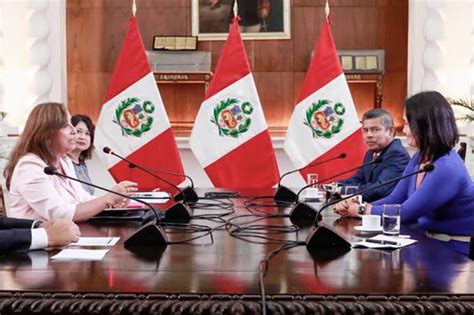 El Perú cómo marcha su situación política Lanzas y Letras