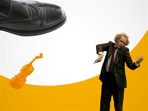 Der Gro E Blonde Mit Dem Schwarzen Schuh Apple Tv De