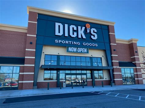 DICK'S Sporting Goods Store in Concord, NC | 1507