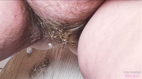 Hot Fresh Goldene Pisse Nur Für Dich Von Reifer Milf Behaarte Muschi Bbw Höschen Arsch Dusche