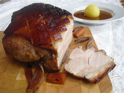 Bayrischer Krustenbraten mit leckerer Soße von Blau Mann Chefkoch