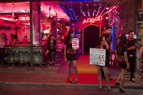 Hanoi Sex Guide 6 Places To Pickup Girls For Sex In Hanoi