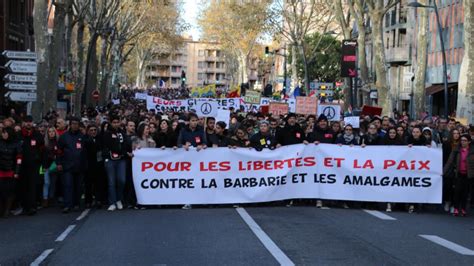 Video Une Semaine Apr S Les Attentats Des Milliers De Fran Ais Rassembl S