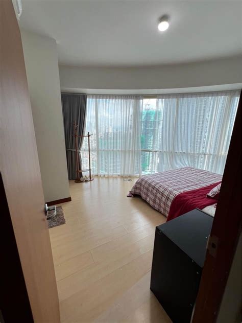 Central Park West Bgc 3 Bedroom Unit With Parking For Sale Property