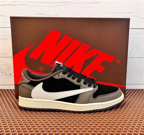 Купить кроссовки Nike Travis Scott x Air Jordan 1 Low (Найк Трэвис ...