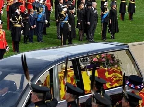 Caixão da rainha Elizabeth 2ª deixa Londres e segue à Windsor