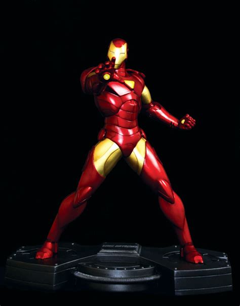 Iron Man Extremis Armor Statue - Previews World