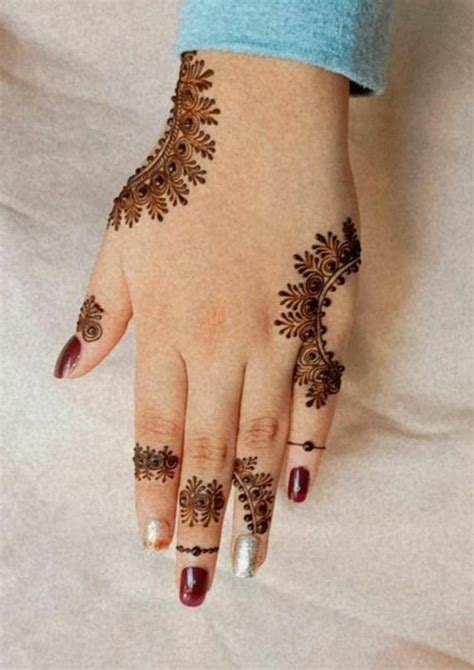 Easy Arabic Back Hand Bridal Mehndi Designs For Girls Mehndi