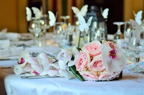 Sposi Prenotano Al Ristorante Senza Dire Che Un Pranzo Di Matrimonio