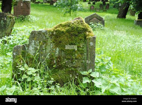 Old Tombstone Hi Res Stock Photography And Images Alamy