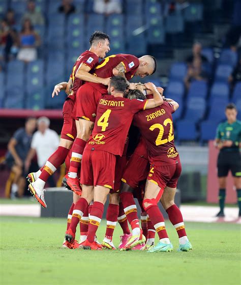 Abraham Debutto Show Mkhitaryan E Veretout Lanciano La Roma