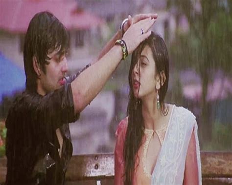 10 ’Baarish’ songs to add to your Monsoon playlist