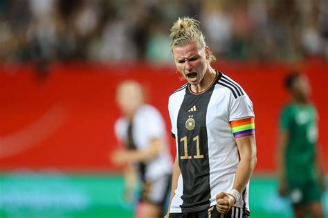 ‘I listen to my body a lot’: Alexandra Popp is fit and ready to lead