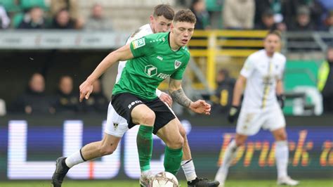 Kiel Neuer Mittelfeldspieler An Der Angel