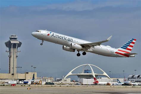 American Airlines at LAX Terminal Los Angeles International Airport ...