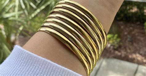 The Timeless Elegance Of Gold Bracelets A Fashion Must Have