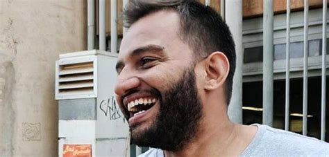 Deputado do PSOL orgulhosamente gay é reeleito como o deputado mais votado do Distrito Federal