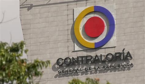 Contralor A Revela Que Eps Habr An Desviado Billones De Recursos