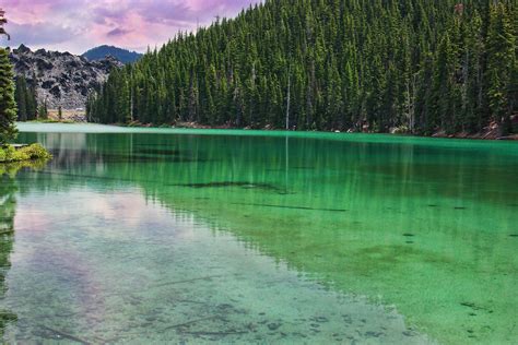 Devil's Lake, Oregon | Devil's Lake is located in a basin da… | Flickr 