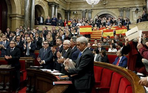 El Parlamento Catalán Aprueba La Creación De Un Estado Independiente Rt