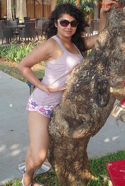 ACTRESS GALLERY 2011 Swathi Varma Hot Unseen