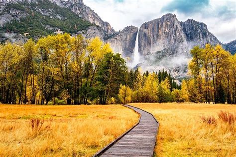 15 Great American National Parks To Visit In November