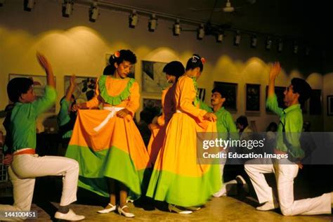 Dominican Merengue Photos and Premium High Res Pictures - Getty Images