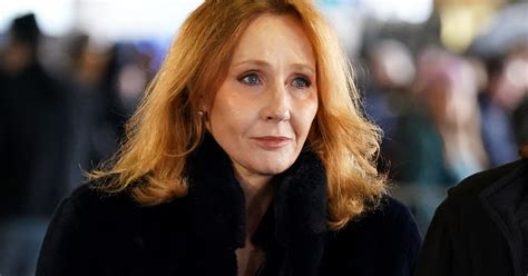 Index FOMO J K Rowling egy transz nőről Elegem van ebből a sz