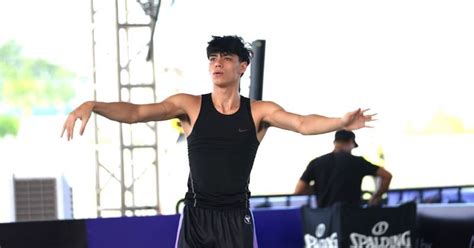 Hot boy bóng rổ cao m hút hồn fan nữ tại VPrime x Cầu thủ ai cũng có thể phạm sai lầm